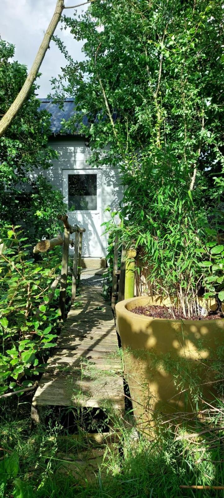 Tuinhuisje In Het Groen Алмере Екстериор снимка